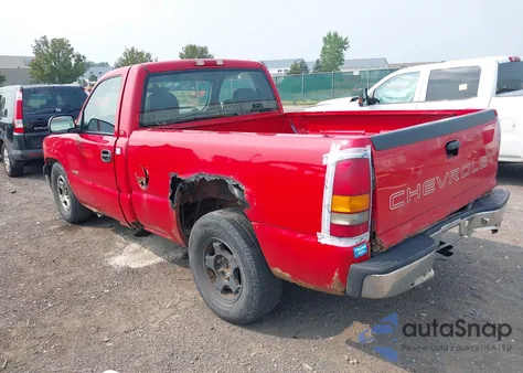 2000 Chevrolet Silverado 1500 z USA, uszkodzony, nr VIN 1GCEC14W0YZ292676